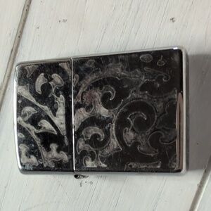 Zippo Marlboro Filigree high polish chrome windproof lighter